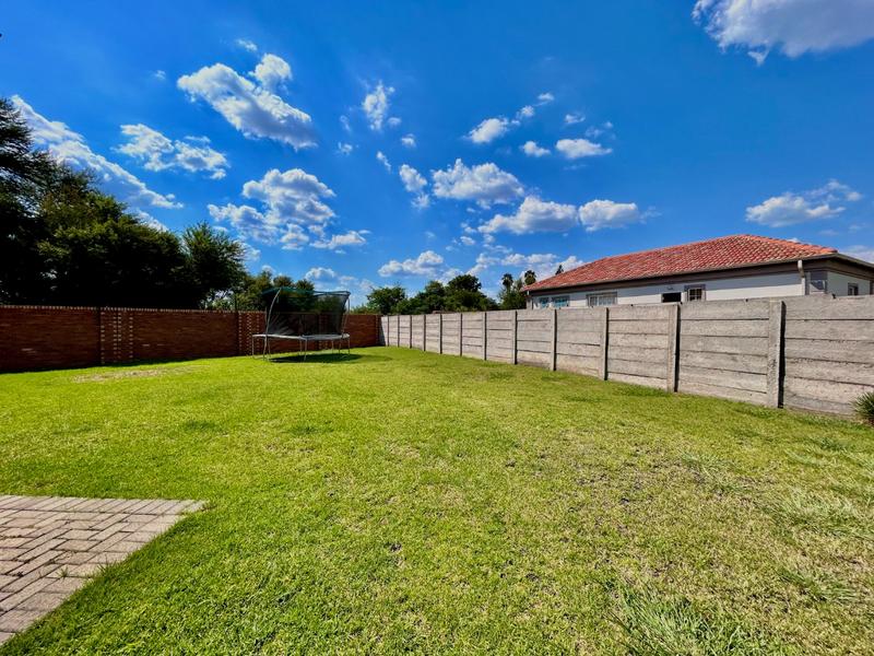 3 Bedroom Property for Sale in Ngwenya River Estate North West